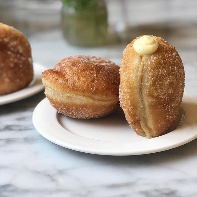 That creamy filling is calling your name! 🤤